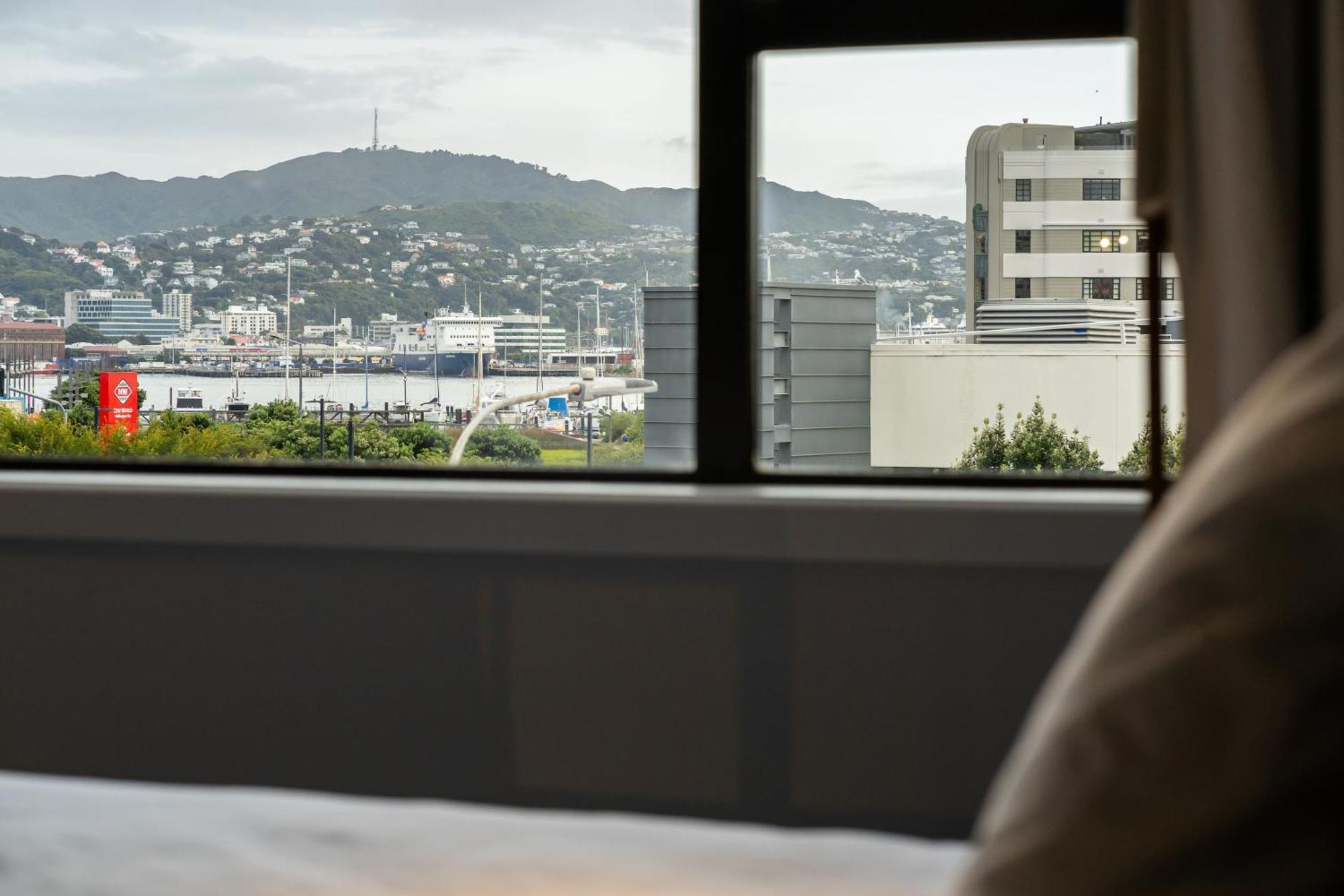 Hostel YHA Wellington Exterior foto View from a room at the hotel