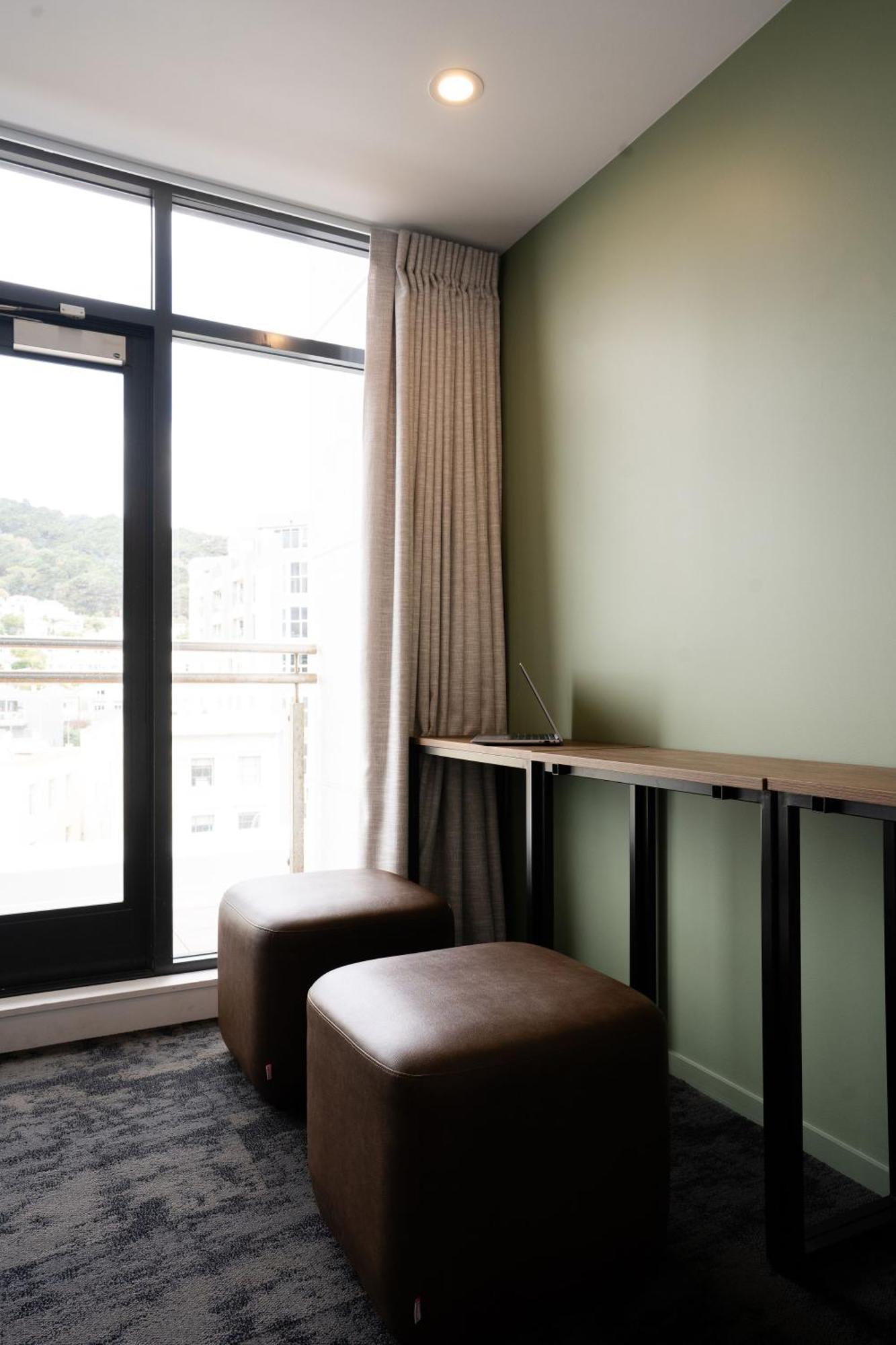 Hostel YHA Wellington Exterior foto A room at the hotel